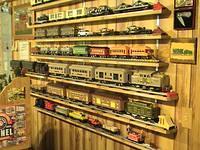 Train Room Shelves 003